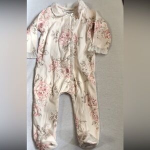 NWOT Beautiful girls floral pyjamas